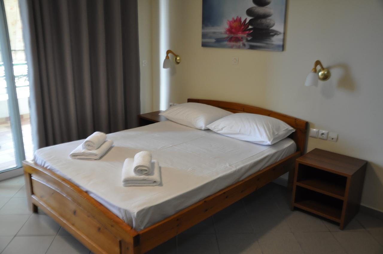 Zotos Apartment Himara Kültér fotó