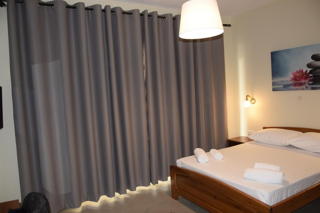 Zotos Apartment Himara Kültér fotó