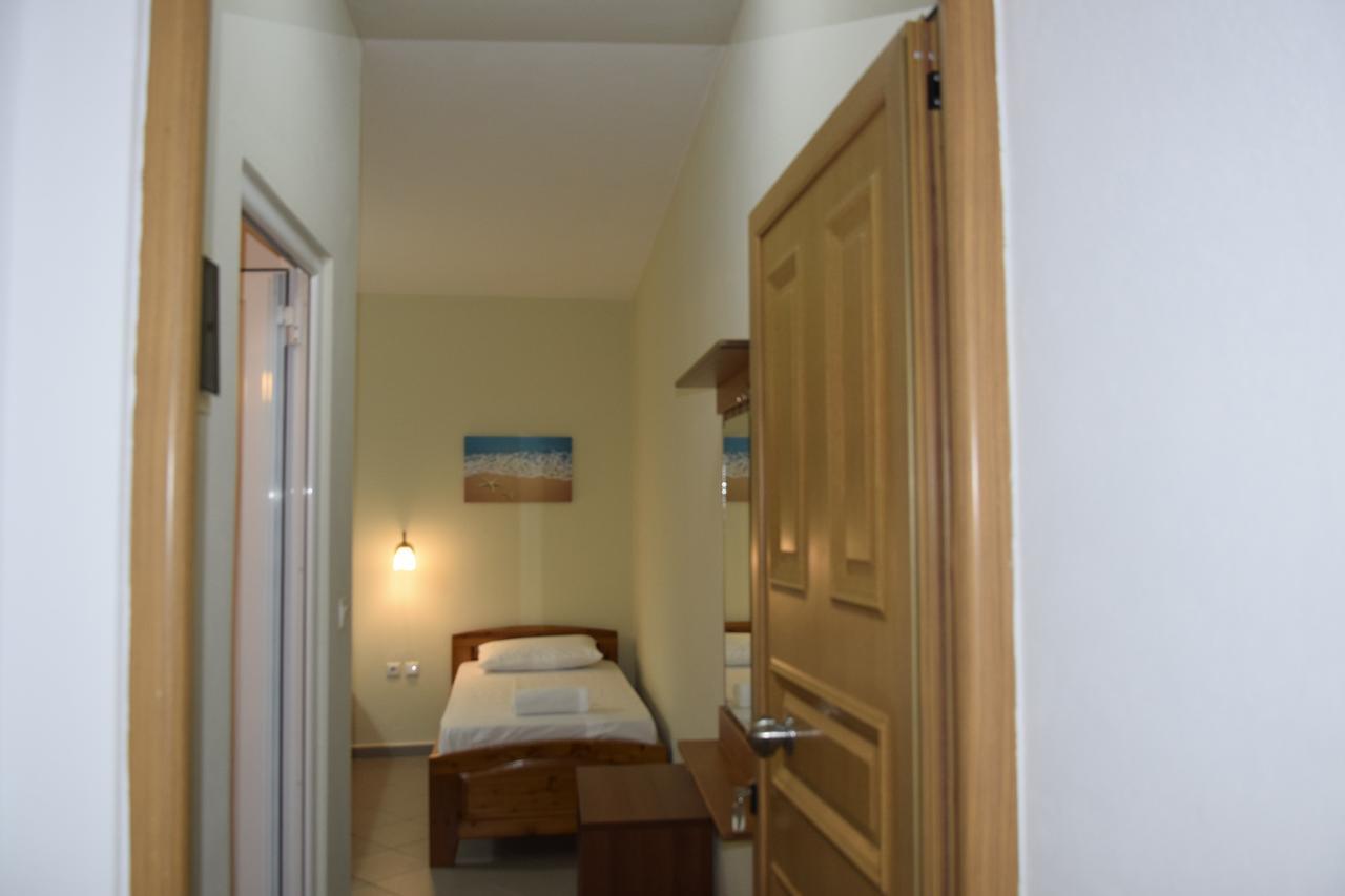 Zotos Apartment Himara Kültér fotó