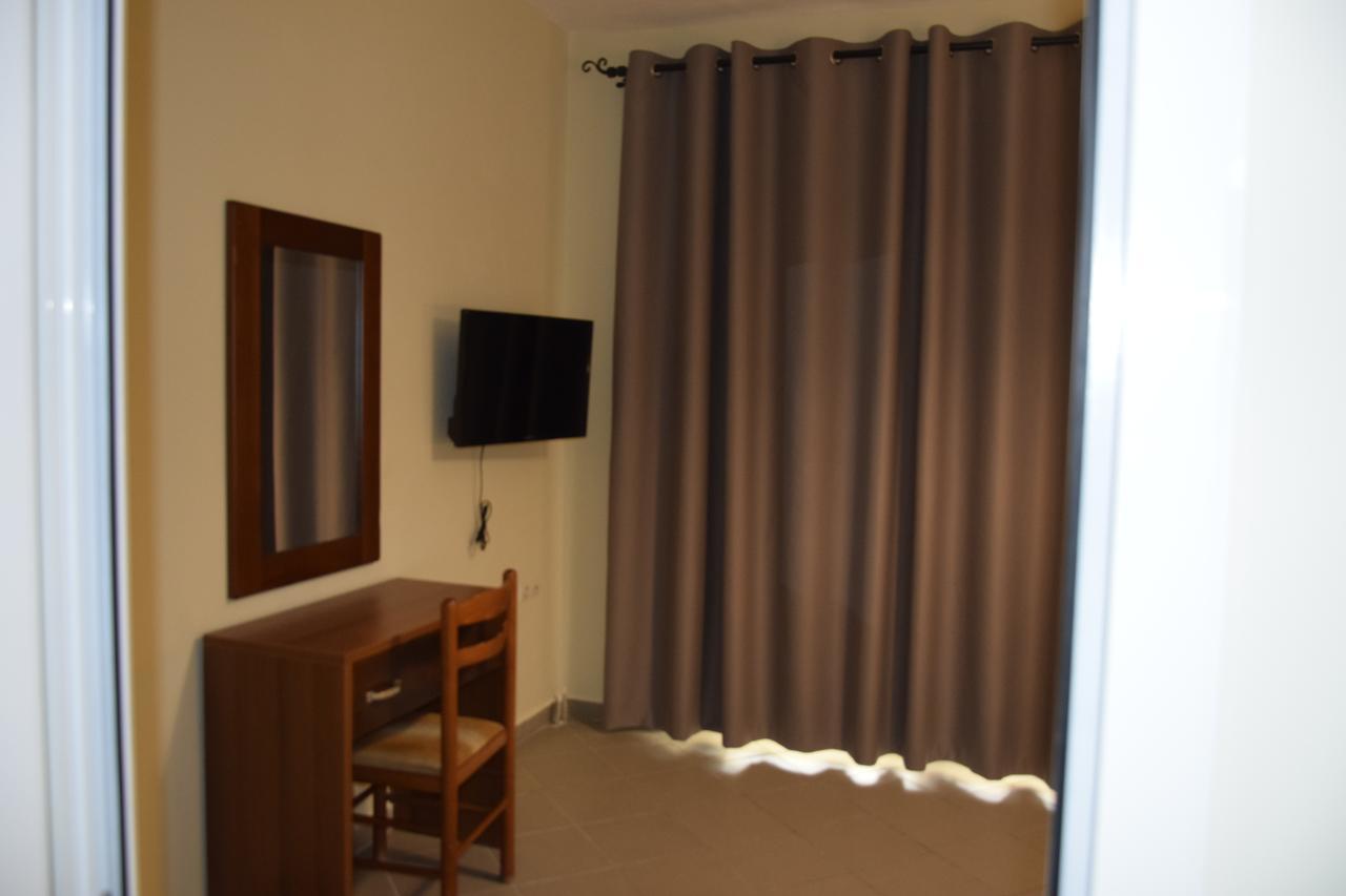 Zotos Apartment Himara Kültér fotó
